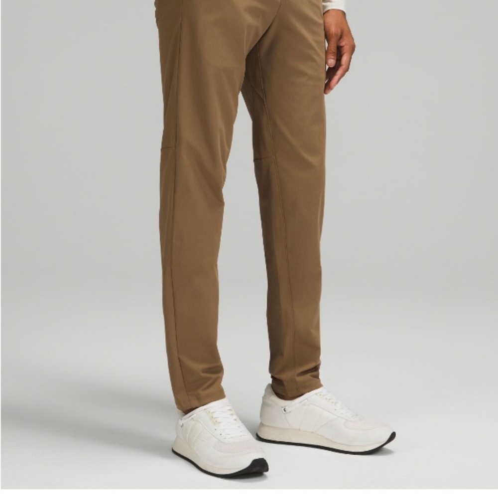 Lululemon Men's Khaki Pants